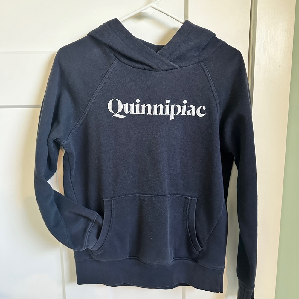 Quinnipiac University Boys Small Hoodie
